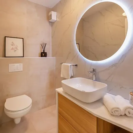 Floramye Apartment *